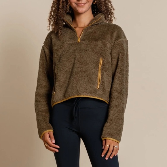 Girlfriend Collective Recycle Fleece Half Zip Pullover - Picture 3 of 11